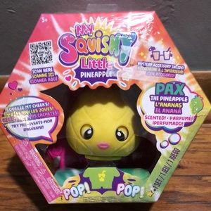 BRAND NEW SQUISHY LITTLE DUMPLINGS IS A PINEAPPLE! NWT! SMOKE FREE HOME!